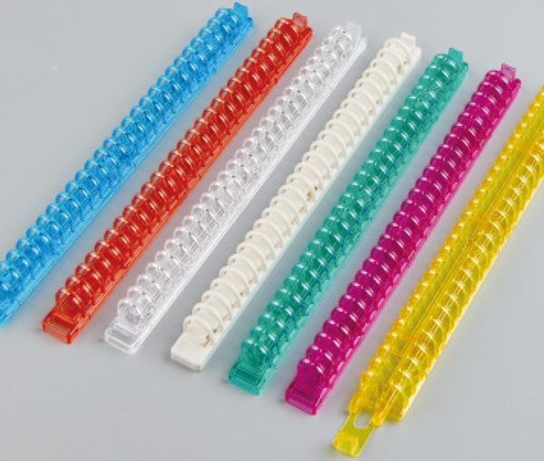 26剪刀  抽拉孔夹